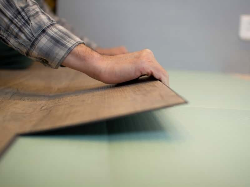 is-vinyl-flooring-cold-in-winter-all-you-need-to-know