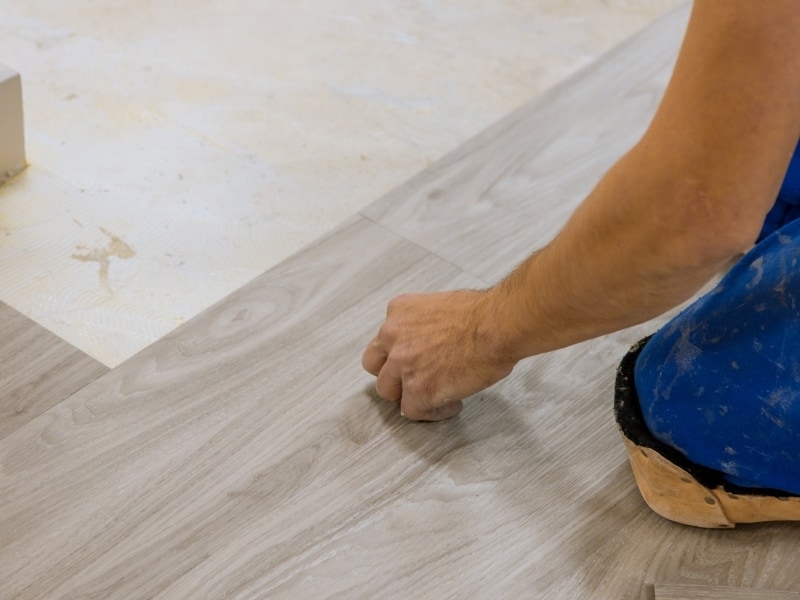 Will Vinyl Flooring Stick To Plywood, Do You Need To Stick Laminate Flooring