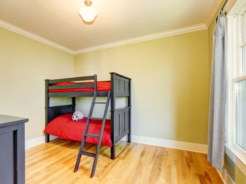 Ceilings Be For Bunk Beds, How To Make Bunk Bed Ladder More Comfortable