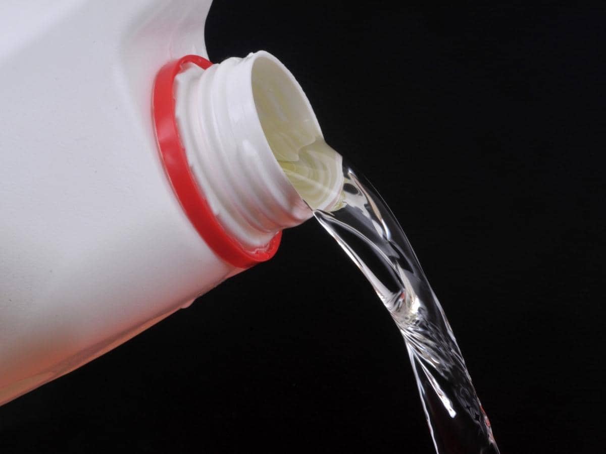 Can‌ ‌You‌ ‌Mix‌ ‌Borax‌ ‌And‌ ‌Bleach? (Read This First!)