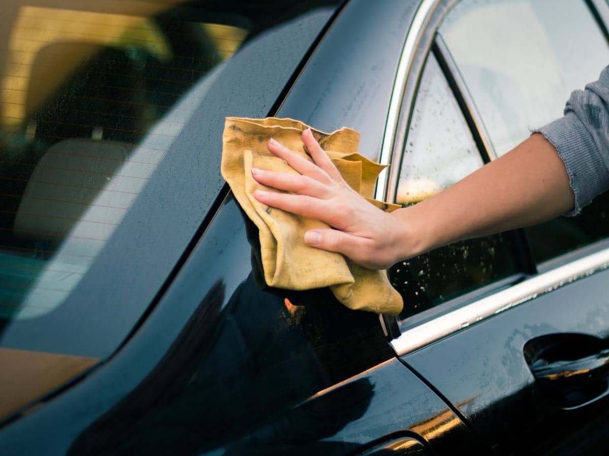 Can You Use Fabuloso on Countertops? (Granite, Marble Etc.)