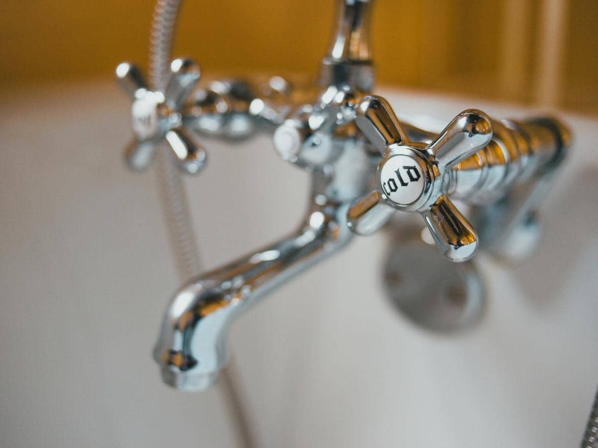 Does Stainless Steel Rust in Shower When Wet? (Answered)