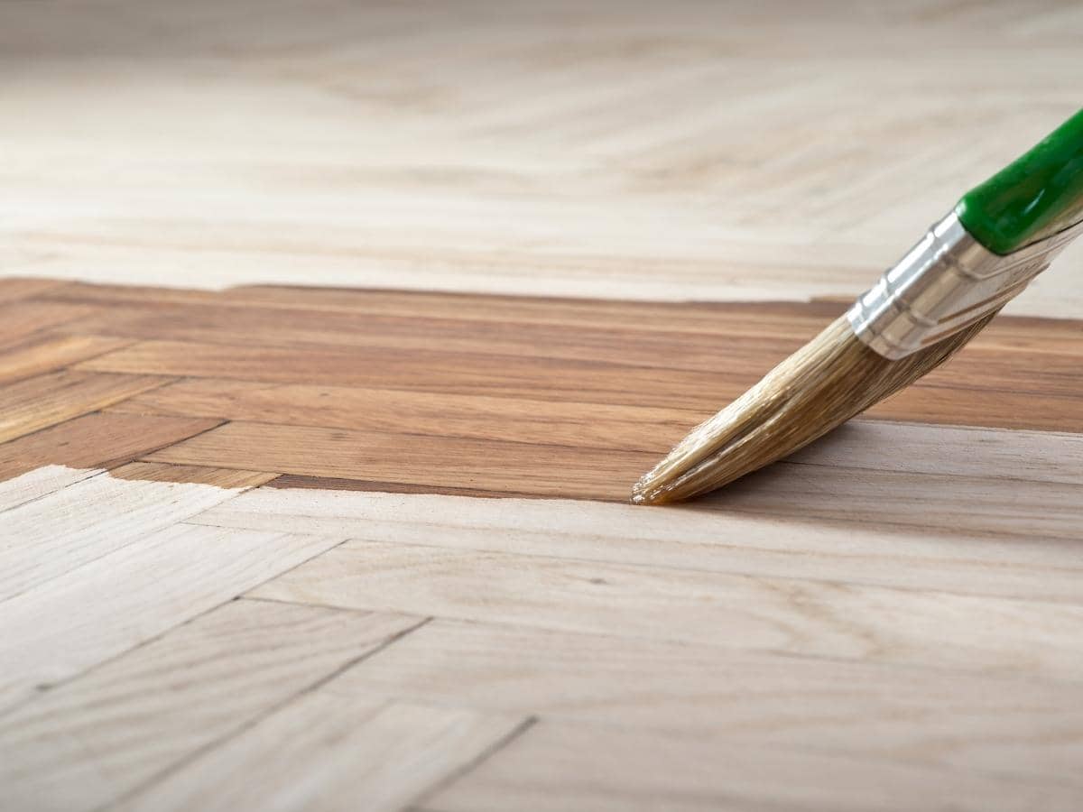 How Long Does Varnish Take to Dry? (Answered)