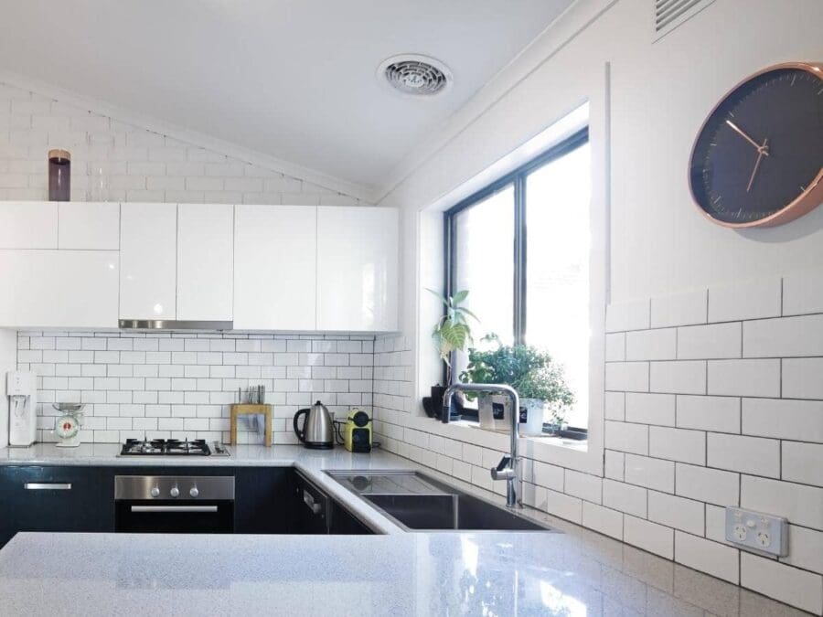 What Size Trowel to Use for 3x6 Subway Tile? (Answered)