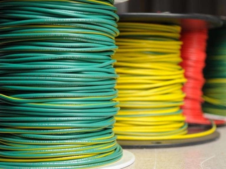 What Wire Size for 100 Amp Sub Panel That’s 200 Feet Away?