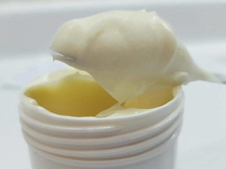 Can You Add Water to Spackle? (Explained)