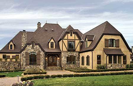 4-Bedroom 2-Story Mansion with Double-Sided Curb Appeal (Floor Plan)
