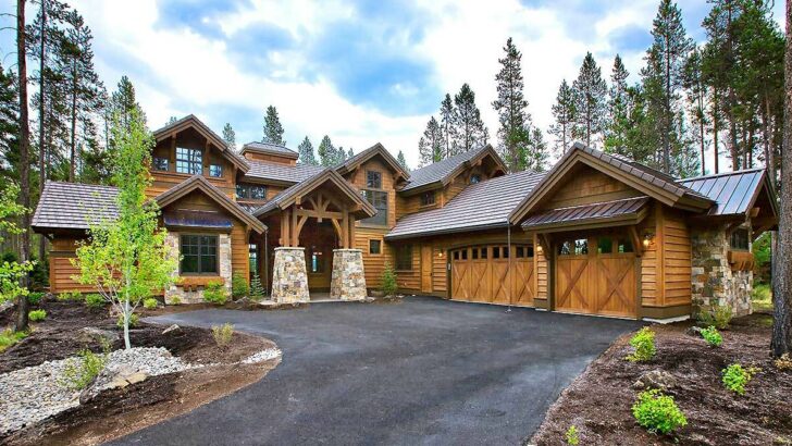 4-Bedroom 2-Story Mountain Home with Four Master Suites (Floor Plan)