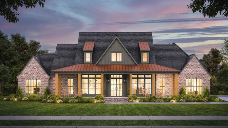 4-Bedroom Single-Story Modern Farmhouse With Home Office and Vaulted Great Room (Floor Plan)