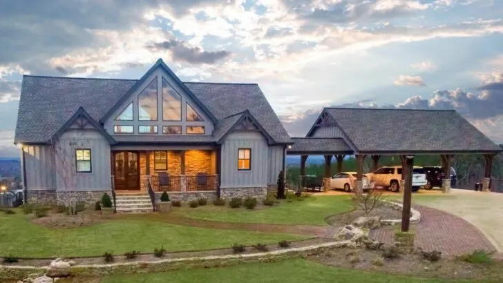 4-Bedroom One-Story Mountain Home with Dual Master Suites (Floor Plan)
