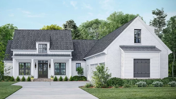 Split Bedroom Style 4-Bedroom Double-Story Modern Farmhouse with Vaulted Open-Concept Core (Floor Pl...