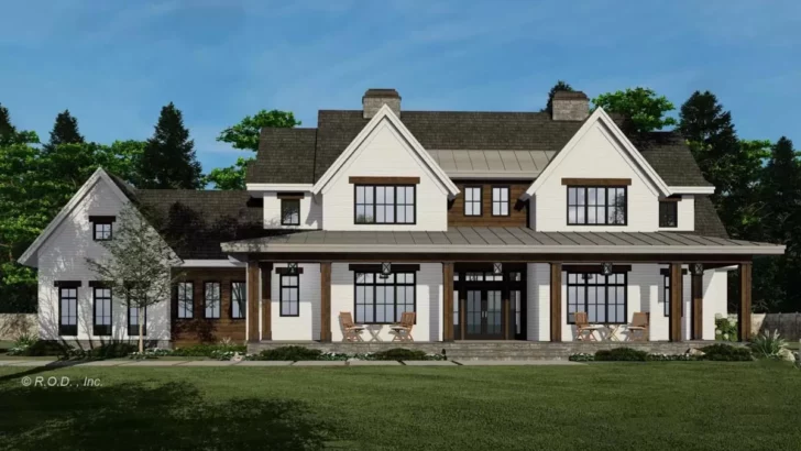 5-Bedroom Two-Story Modern Farmhouse with Luxurious Master Suite (Floor Plan)