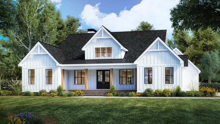 4-Bedroom Single-Story Modern Farmhouse with Outdoor Kitchen (Floor Plan)