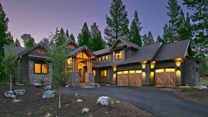 4-Bedroom 2-Story Mountain Craftsman House with Luxurious Spa Master Suite (Floor Plan)