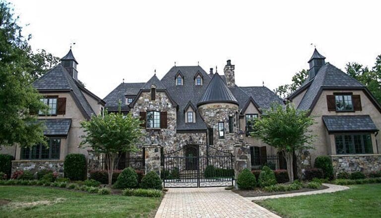 5-Bedroom 3-Story Modern Farmhouse With Courtyard Entry Garage and Bonus Room (Floor Plan)