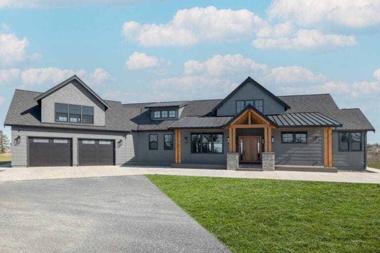 3-Bedroom 1-Story Country Craftsman House with Two Vaulted Spaces (Floor Plan)