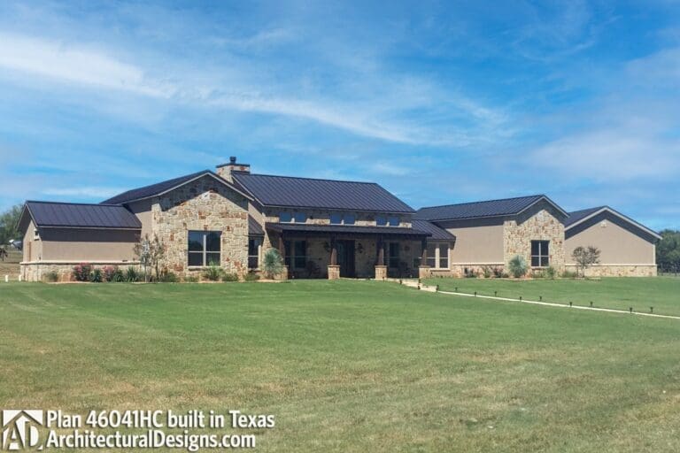 4-Bedroom Single-Story Hill Country House with Massive Porch (Floor Plan)