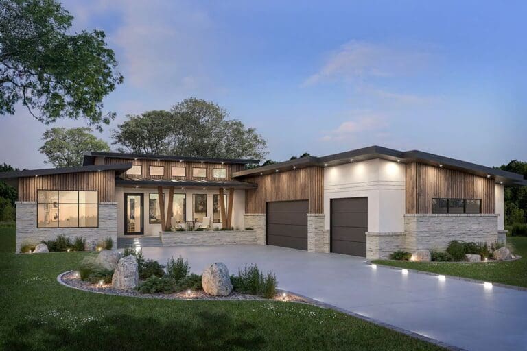 2–4 Bedroom 1 Story Contemporary Farmhouse With Open Layout & Courtyard-Style Side Entry (Floor Plan)