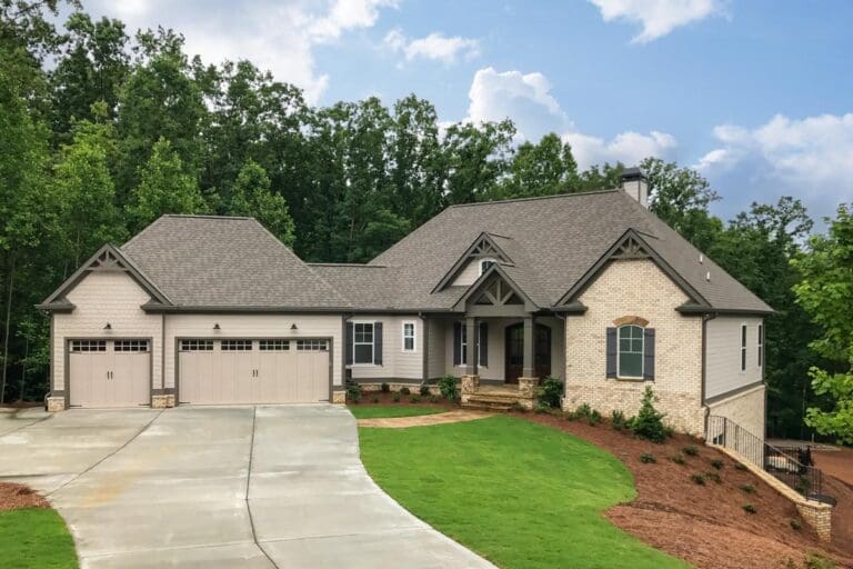 1-Story 4-Bedroom Craftsman House with Outdoor fireplace (Floor Plan)