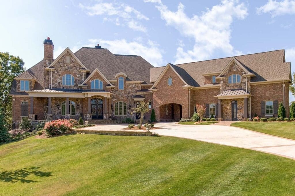 5-Bedroom 2-Story European-Style Home With Nearly 9,000 Sq. Ft. of Elegance (Floor Plan)