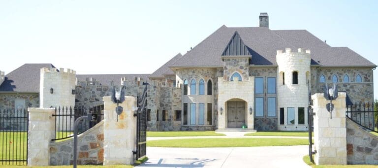 4-Bedroom 2-Story European House with Pet Lodge (Floor Plan)