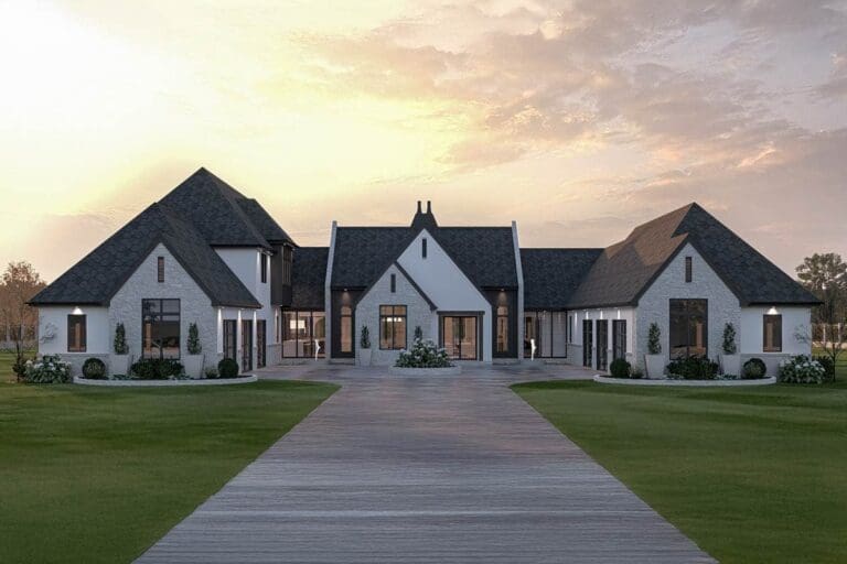 5-Bedroom Dual-Story European Home with Expansive Courtyard Garage (Floor Plan)