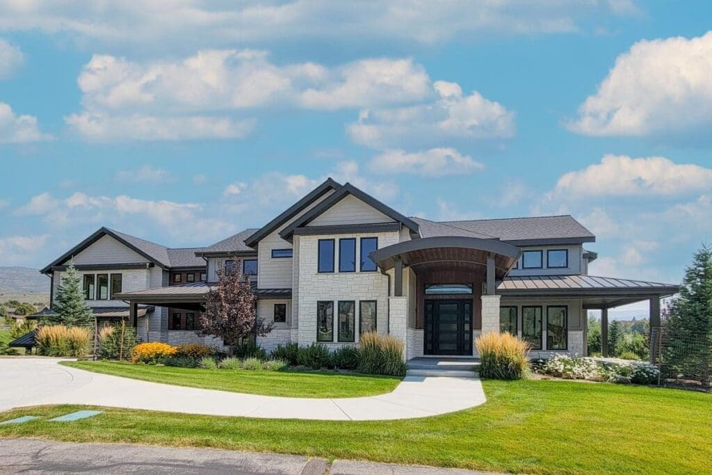 5-Bedroom 2-Story Modern Farmhouse With Bonus Storage Space (Floor Plan)