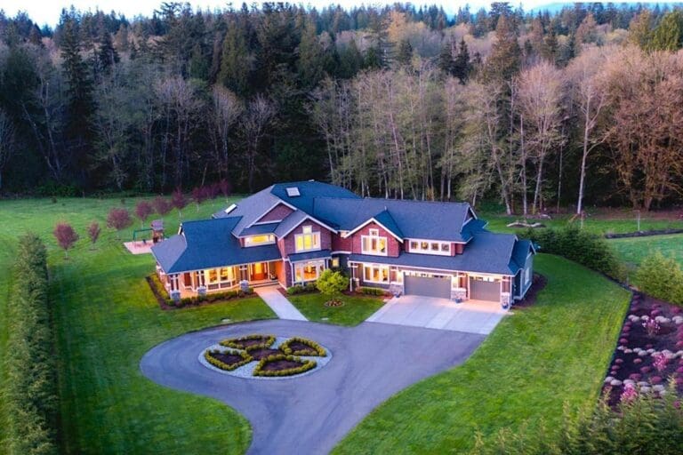 5-Bedroom Dual-Story Craftsman House with Upstairs Secluded Master Suite with Fireplace (Floor Plan)