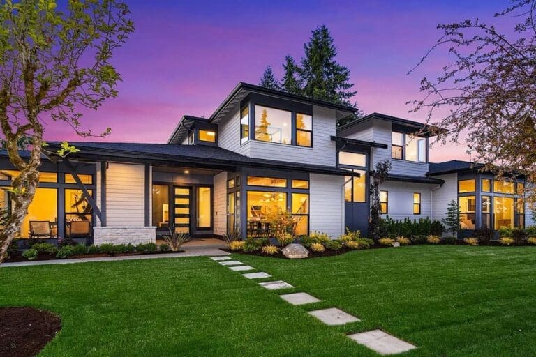 5-Bedroom One-Story Contemporary Prairie House with Spacious Guest Suite (Floor Plan)